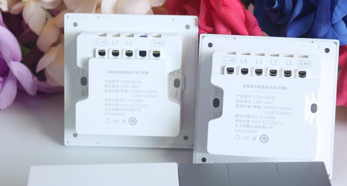 ����E7S