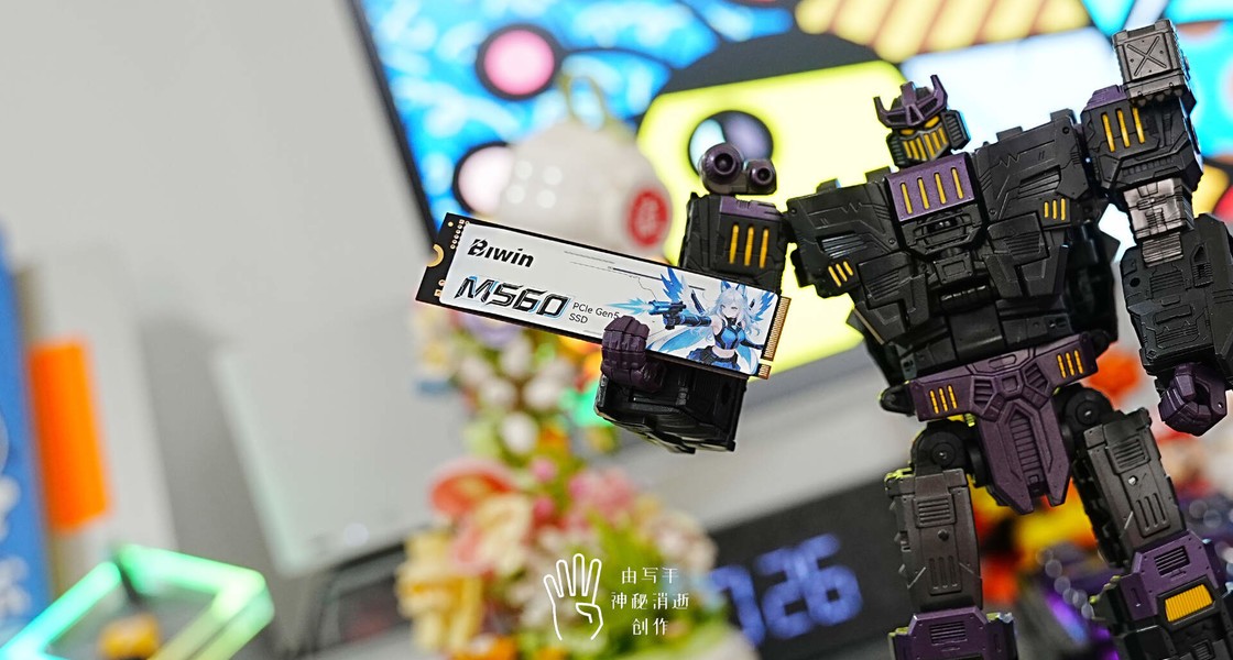 ��άM560 PCIe5.0��̬