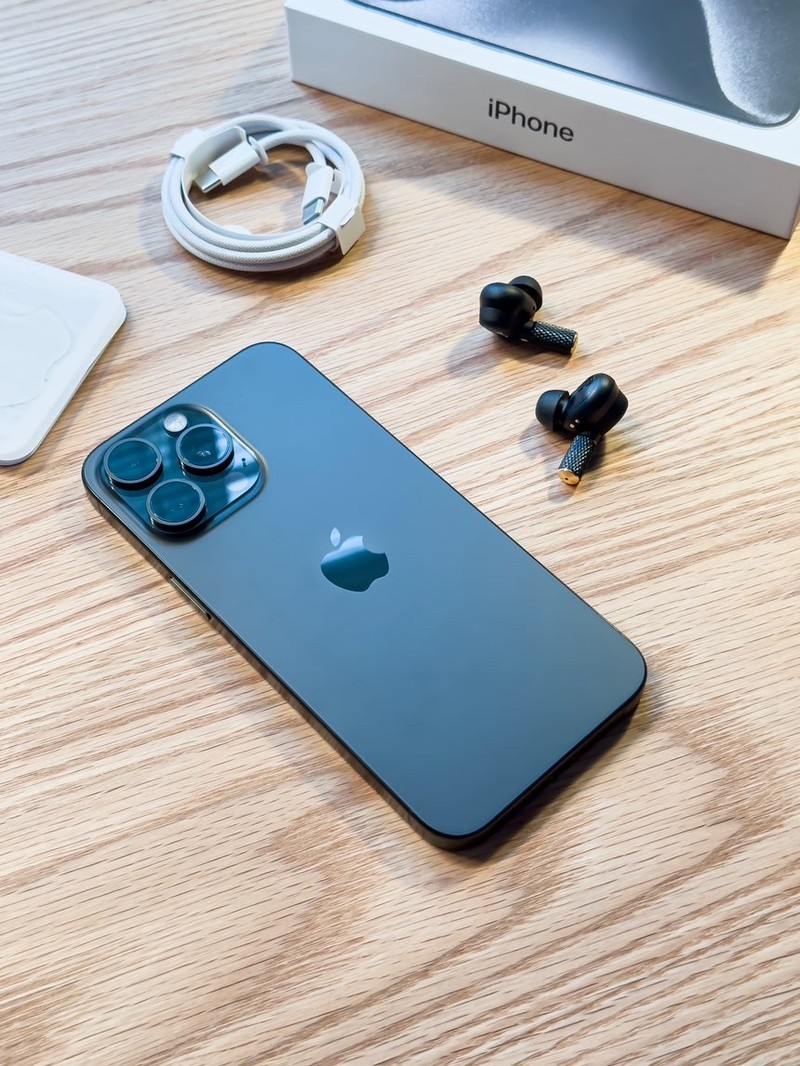 iPhone15