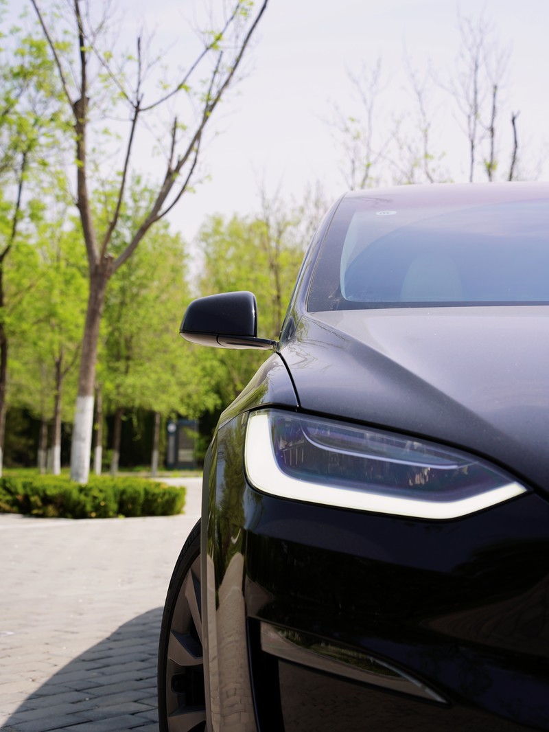 ��˹��Model X