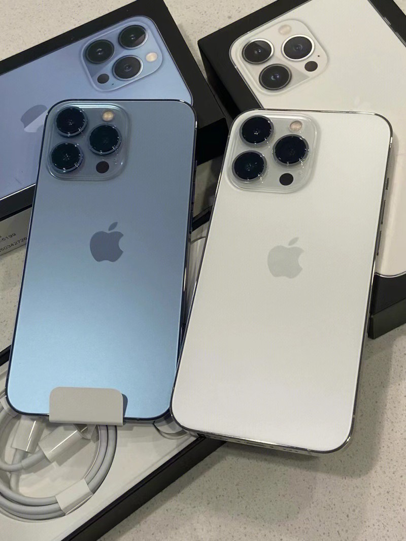 iPhone15