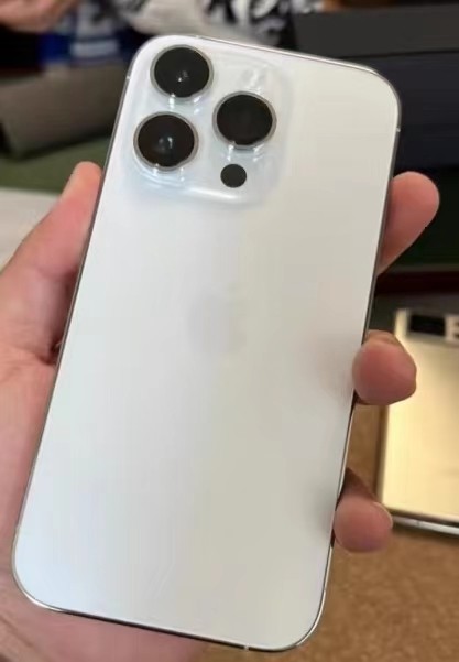 iPhone15