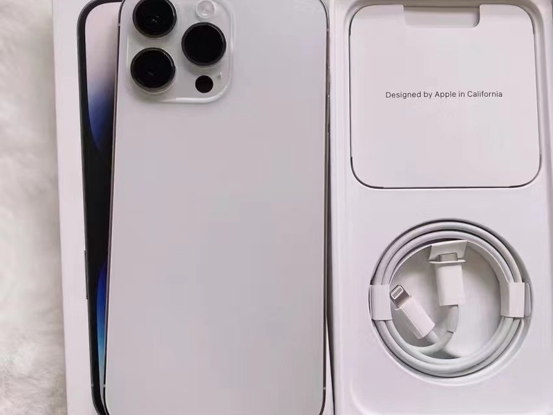 iPhone15