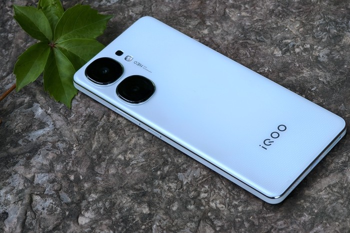 iQOO Neo9S Pro
