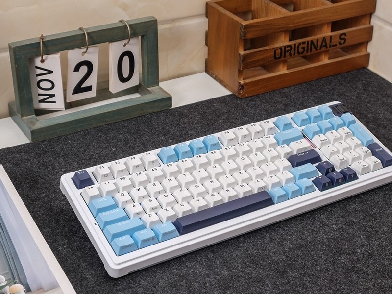 珂芝k98机械键盘