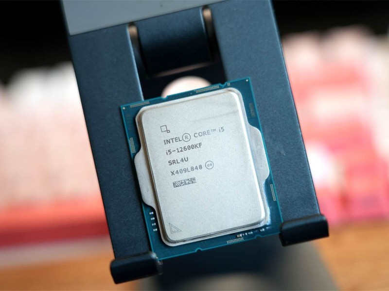 CPU