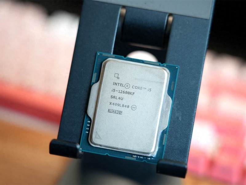 CPU