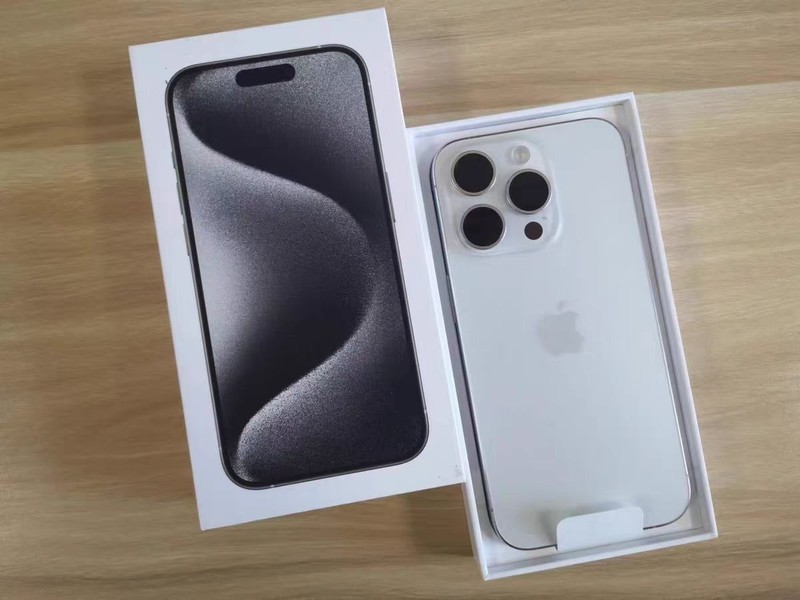 iPhone15