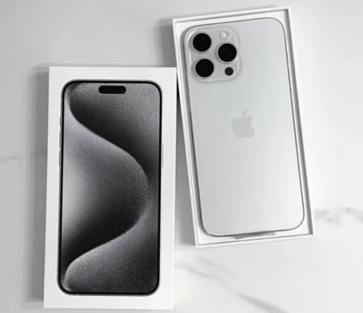 iPhone15
