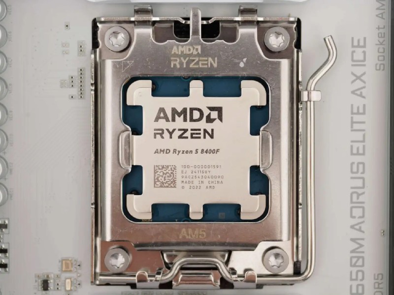 CPU