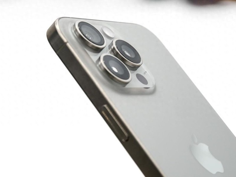 iPhone15