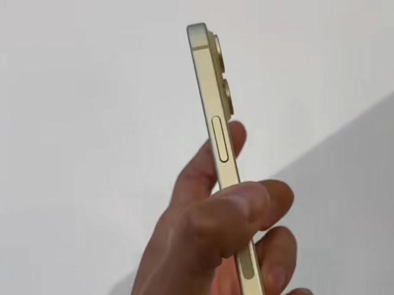 iPhone15