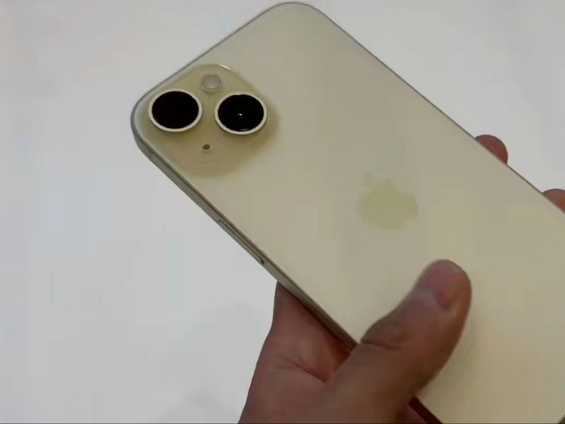 iPhone15