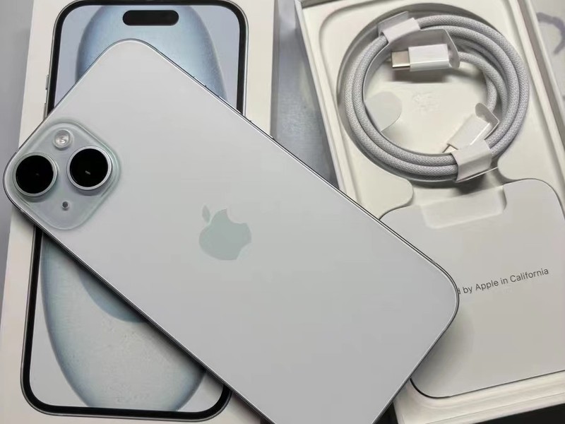 iPhone15