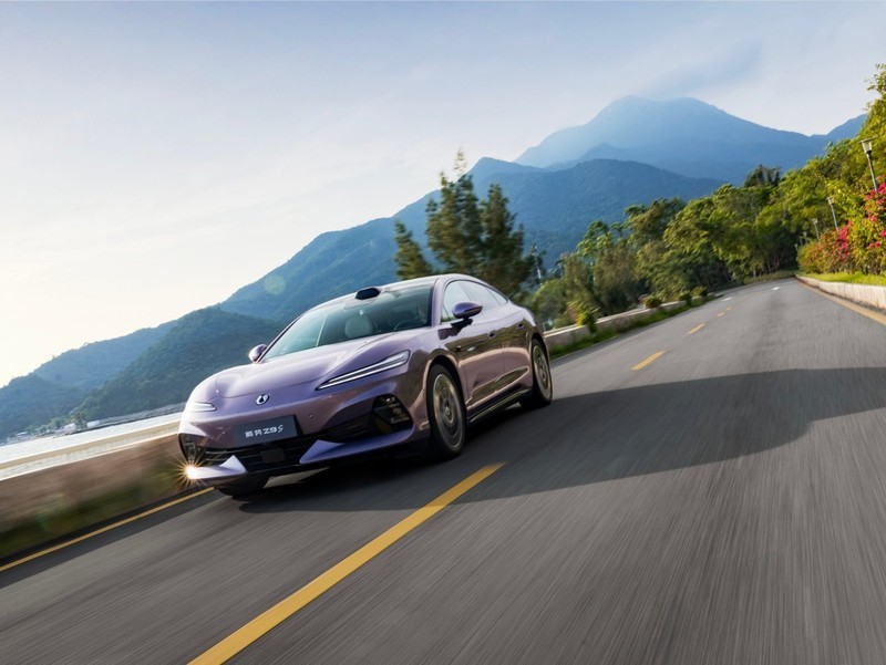 ����Z9S��������1100km